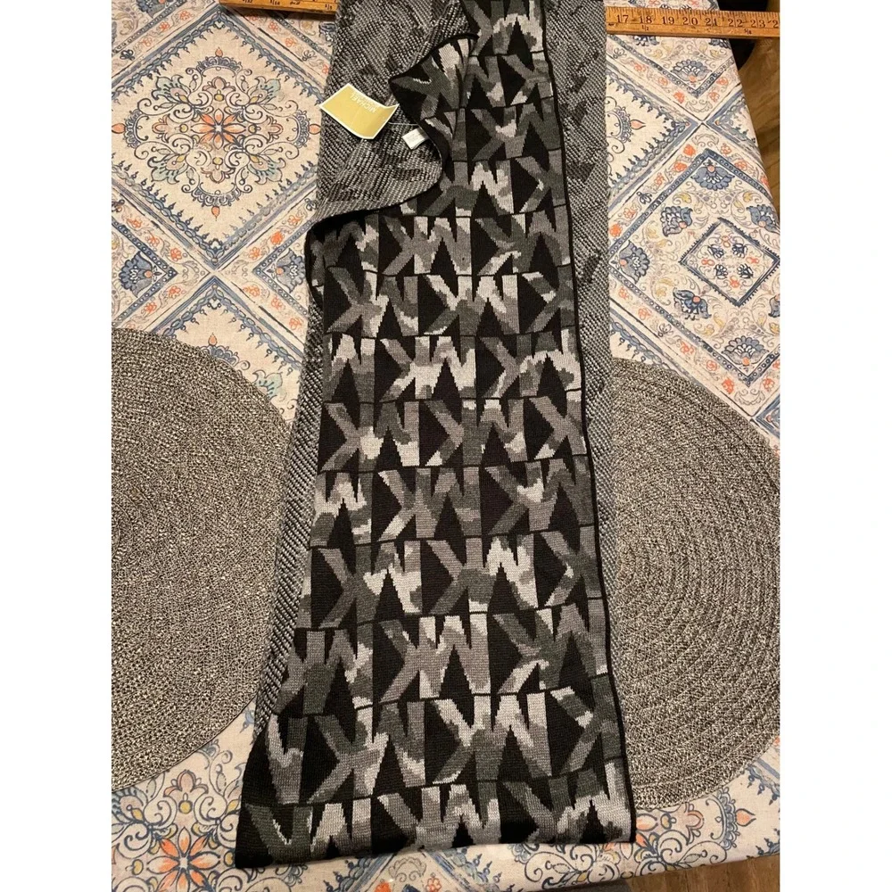 Michael Kors Womens MK Logo Monogram Reversible Knit Scarf Black Grey White NEW